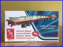 Italeri 1/24 Australian Truck and AMT 1/25 Extendable Heavy Duty Flatbed Trailer