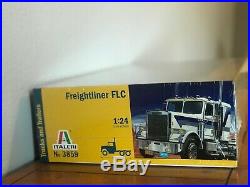 Italeri 1/24 Freightliner FLC Tractor & AMT 1/25 Fruehauf Tanker Trailer