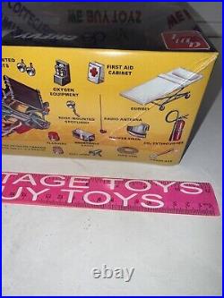 L@@k! Rare Factory-sealed # Amt812/12 Vintage Amt Chevy Rescue Van Kit