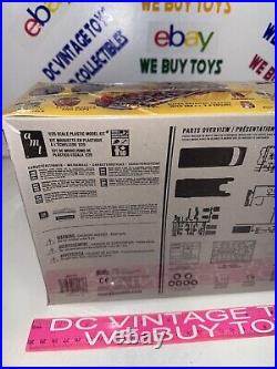 L@@k! Rare Factory-sealed # Amt812/12 Vintage Amt Chevy Rescue Van Kit