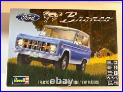 Lot #8 Six Scale Model Auto Kits 124 & 125 Scale