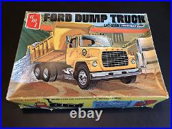 Louisville Line LNT-8000 Ford Dump Truck, W-925 Model Kit, LNT-8000 Model KIt