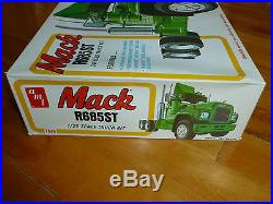 Mack R685st Truck Tractor Amt T535 Old Model Kit Plastic 1/25 Unstarted
