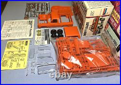 MONOGRAM 1980 CHEVROLET K5 4x4 SHERIFF's BLAZER KIT#2249 AMT MPC NOS S/I