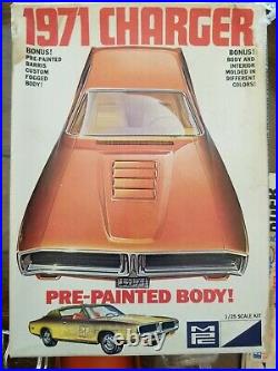 MPC 1971 Dodge Charger Annual Kit # 7107 OPEN AND COMPLETE