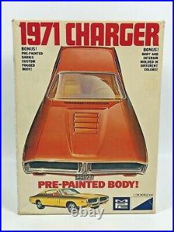 MPC 1971 Dodge Charger Annual Kit Model Car #7107 APPEARS COMPLETE Partial Build