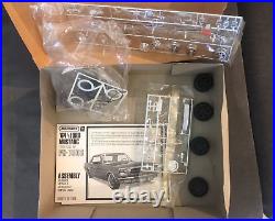 Matchbox AMT'64 1/2 Ford Mustang Hardtop, 116, complete set in box