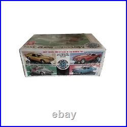 Mercedes-Benz 300SL German Grand Touring Coupe Model Kit 1/25 Scale AMT