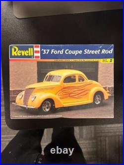 Model Car Lot, AMT, Revell, lindberg, 7 cars