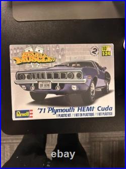 Model Car Lot, AMT, Revell, lindberg, 7 cars