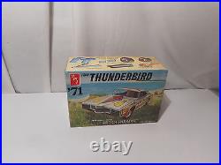 Model Kit Ford Thunderbird