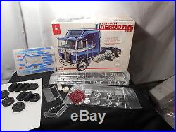 Model Semi Kit Kenworth Aerodyne C. O. E