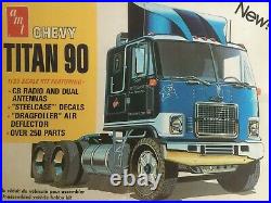 Model kit 1976 CHEVY TITAN 90 Truck Tractor AMT T529