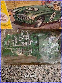 Motorized Austin-Healey Model Kit REVELL MIB NEW Unbuilt H-1245249