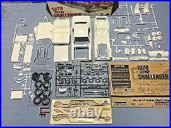 Mpc 1970 Dodge Challenger R/t Kit #1470-200 Amt 1/25 Vintage Complete Model Kit