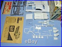 Mpc 1970 Dodge Charger R/t Vintage Annual #770-200 1/25 Amt Complete White Kit