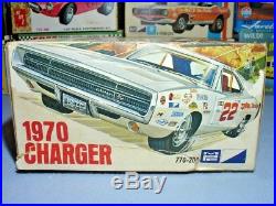 Mpc 1970 Dodge Charger R/t Vintage Annual #770-200 1/25 Amt Complete White Kit