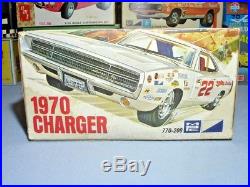 Mpc 1970 Dodge Charger R/t Vintage Annual #770-200 1/25 Amt Complete White Kit