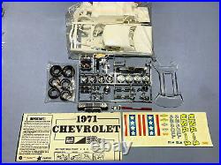 Mpc 1971 Chevrolet Impala Kit#1-7103-225 Amt 1/25 Nos Rare Molded In White Model