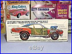 Mpc 1974 Plymouth Duster Sox & Martin Pro-stock #1-1755 1/25 Amt Unbuilt Kit