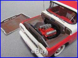 NICE Pro Built AMT 1960 Ford F-100 Pickup Torch Red & White, 1/25 Scale Kit