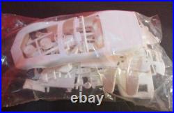 NOS OPEN BOX! Vintage AMT CORVETTE STINGRAY CONVERTIBLE 1/25TH MODEL nice