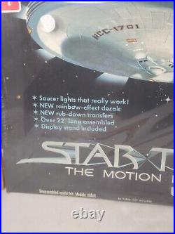 NOS SEALED 1979 AMT Model Kit S970 Star Trek Motion Picture Enterprise Lights Up