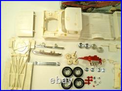ONLY ISSUE AMT 1962 CHEVY APACHE PICK UP TRUCK 1/25 MODEL KIT 3-n-1 KIT# K-732