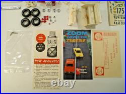 ONLY ISSUE AMT 1962 CHEVY APACHE PICK UP TRUCK 1/25 MODEL KIT 3-n-1 KIT# K-732