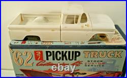 ONLY ISSUE AMT 1962 CHEVY APACHE PICK UP TRUCK 1/25 MODEL KIT 3-n-1 KIT# K-732