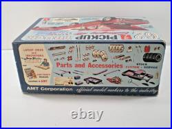 ONLY ISSUE AMT 1962 CHEVY APACHE PICK UP TRUCK 1/25 MODEL KIT 3-n-1 KIT# K-732