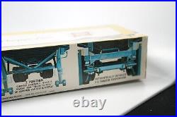 Open Box Vintage AMT Miller Fruehauf 40' Semi Trailer Model Kit T559 125 scale