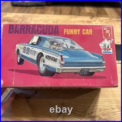Original 1969 Issue AMT Barracuda Funny Car Model kit #T152 SUPER BOSS Open Box