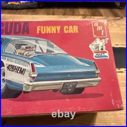 Original 1969 Issue AMT Barracuda Funny Car Model kit #T152 SUPER BOSS Open Box