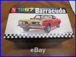 Original 1/25 Amt 1967 Plymouth Barracuda Mint Open Complete Kit # 6857