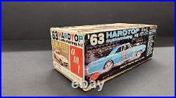 Original Amt 1963 Corvette Split Window 1/25 Rk7
