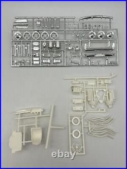 Original Issue AMT 1953 STUDEBAKER Customizing Kit 1/25 SCALE IOB COMPLETE