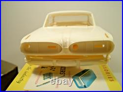 Original Vintage Amt 1961 Pontiac Tempest 4 Dr Ht Kit # K6061 L@@k