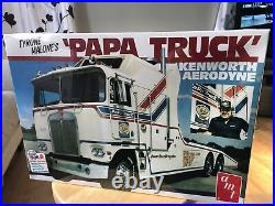 Papa Truck Kenworth Aerodyne 1/25 Scale Model Semi Truck Kit NEW Amt932