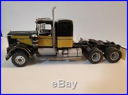 Pro built custom 1/25 Kenworth Smokey and the Bandit Snowman's Kenworth