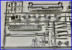 RARE 1963 AMT ANNUAL #6123-200 1963 Ford Galaxie 500 XL. Screw Chassis. NOS. Box
