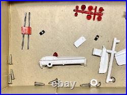 RARE 1963 AMT ANNUAL #6123-200 1963 Ford Galaxie 500 XL. Screw Chassis. NOS. Box
