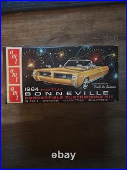 RARE 1964 Pontiac Bonneville convertible Model Kit AMT Unbuilt Complete