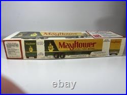 RARE AMT 1/25 Mayflower'Trailmobile' Moving Van #T514