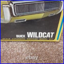 RARE FACTORY SEALED Vintage 1/25 AMT 1969 Buick Wildcat #Y916-200 NIB