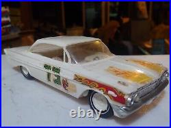 RARE! ORIGINAL-ISSUE VINTAGE SMP AMT 1961 CHEVY HT KIT Screw Bottom