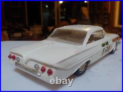 RARE! ORIGINAL-ISSUE VINTAGE SMP AMT 1961 CHEVY HT KIT Screw Bottom