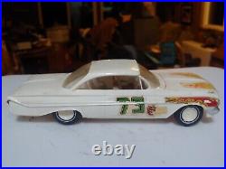 RARE! ORIGINAL-ISSUE VINTAGE SMP AMT 1961 CHEVY HT KIT Screw Bottom