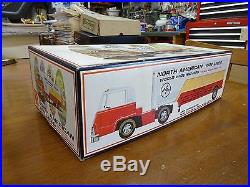 RARE Vintage AMT North American Van Lines Scale Model Truck Kit UNBUILT 2020-300
