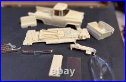 R&R RESIN 1956 International Harvester Pickup Truck Kit 1/25 McM